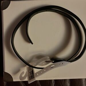 NWT Aldo skinny shiny black belt 1/2”